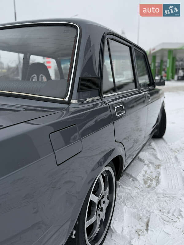 Седан ВАЗ / Lada 2107 2008 в Києві