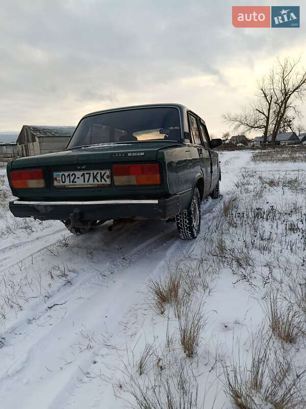 Седан ВАЗ / Lada 2107 1991 в Любешове