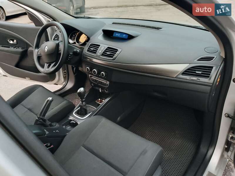 Седан ВАЗ / Lada 2107 1990 в Каменском фото 9 Седан ВАЗ / Lada 2107 1990 в Каменском