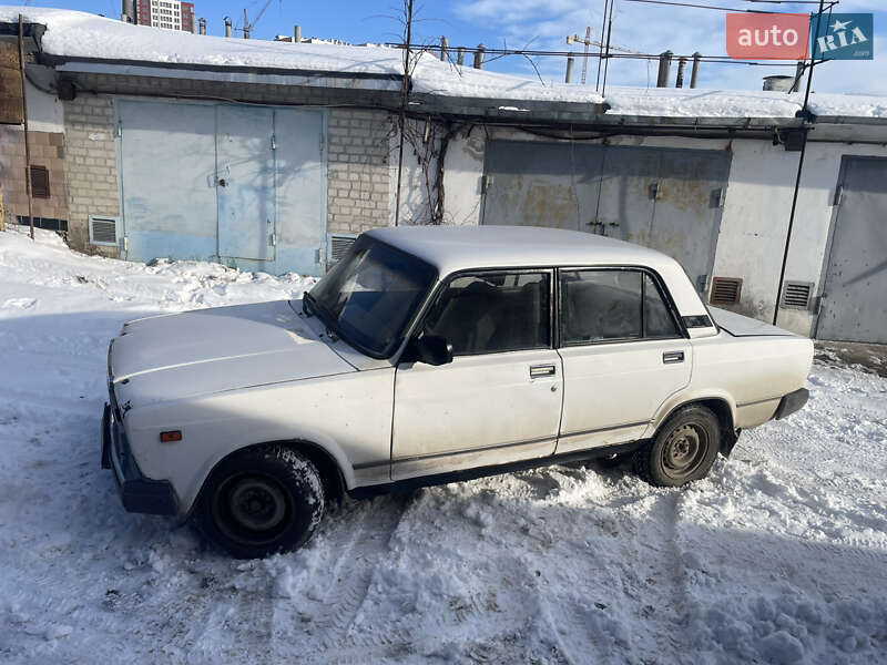 Седан ВАЗ / Lada 2107 2003 в Тернополі