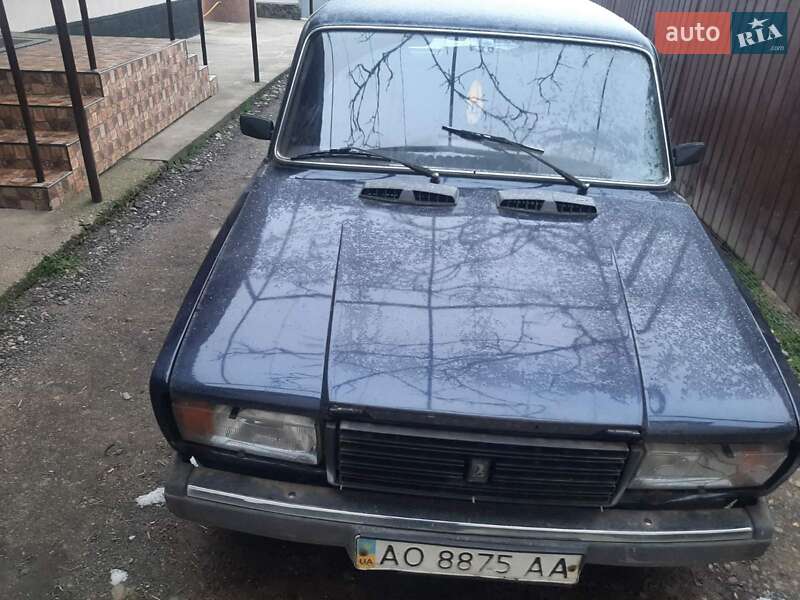 Седан ВАЗ / Lada 2107 2004 в Гребле фото 4 Седан ВАЗ / Lada 2107 2004 в Гребле