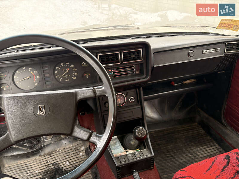 Седан ВАЗ / Lada 2107 1988 в Києві