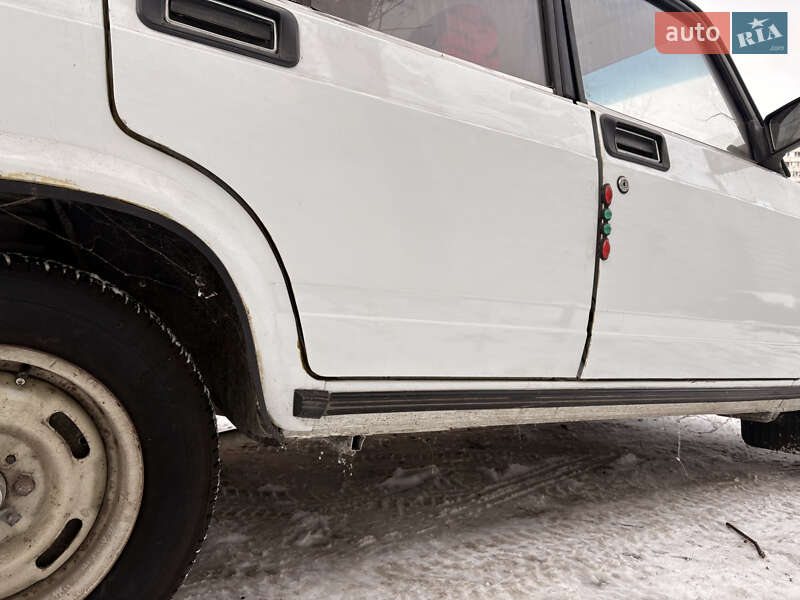 Седан ВАЗ / Lada 2107 1988 в Києві