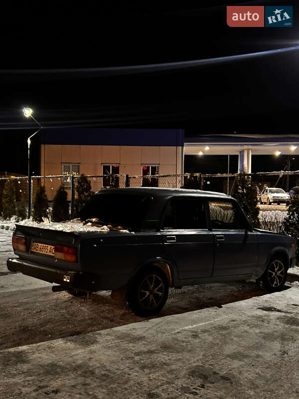 Седан ВАЗ / Lada 2107 2005 в Новоукраїнці