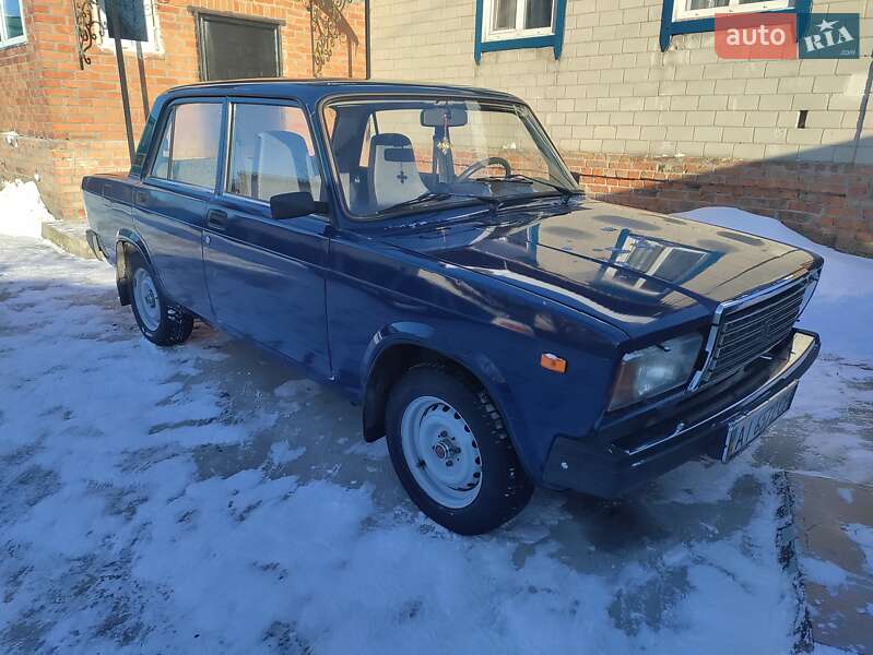 Седан ВАЗ / Lada 2107 2009 в Конотопе