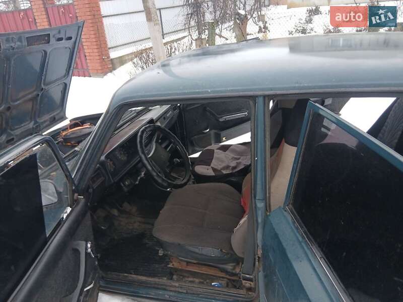 Седан ВАЗ / Lada 2107 1996 в Казатине фото 2 Седан ВАЗ / Lada 2107 1996 в Казатине