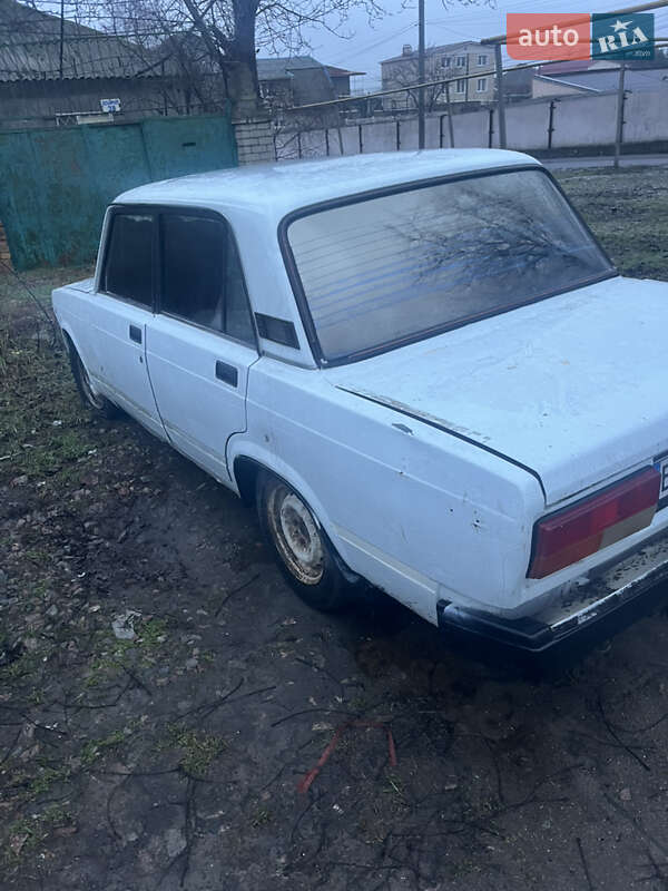 Седан ВАЗ / Lada 2107 1985 в Усатово