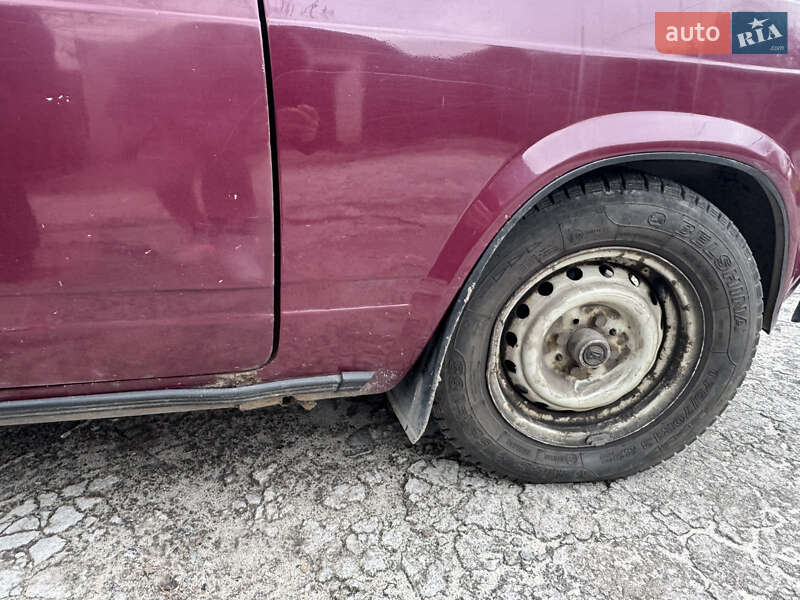 Седан ВАЗ / Lada 2107 2001 в Запоріжжі