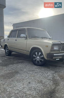 Седан ВАЗ 2107 1989 в Черновцах