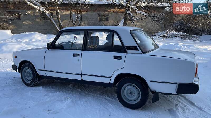 Седан ВАЗ / Lada 2107 2003 в Тернополе