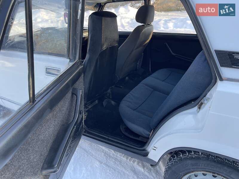 Седан ВАЗ / Lada 2107 2003 в Тернополе