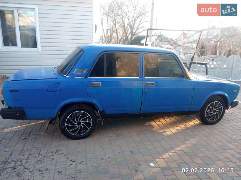 Седан ВАЗ / Lada 2107 2005 в Здолбунове фото 2 Седан ВАЗ / Lada 2107 2005 в Здолбунове
