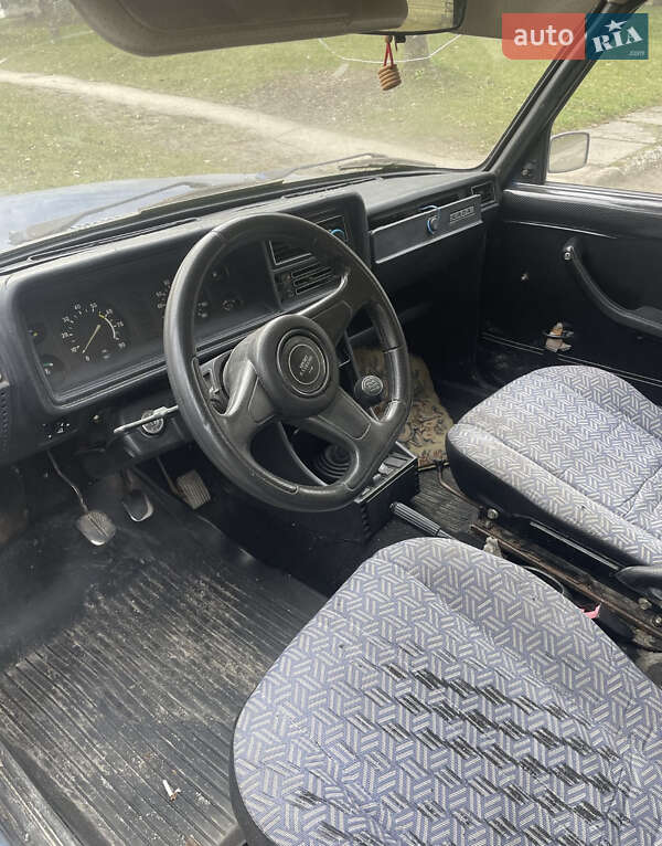 Седан ВАЗ / Lada 2107 2005 в Новояворовске