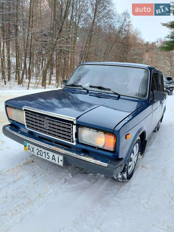 Седан ВАЗ / Lada 2107 2005 в Тростянце