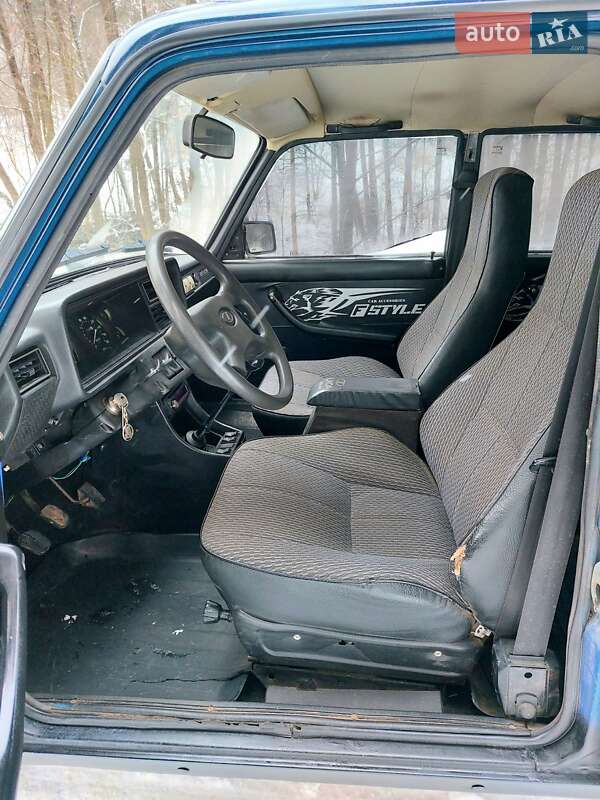 Седан ВАЗ / Lada 2107 2005 в Тростянце