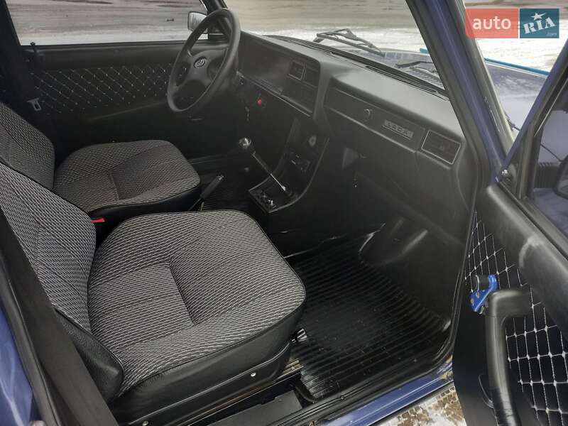 Седан ВАЗ / Lada 2107 2005 в Славянске