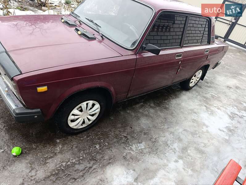 Седан ВАЗ / Lada 2107 2003 в Полтаве