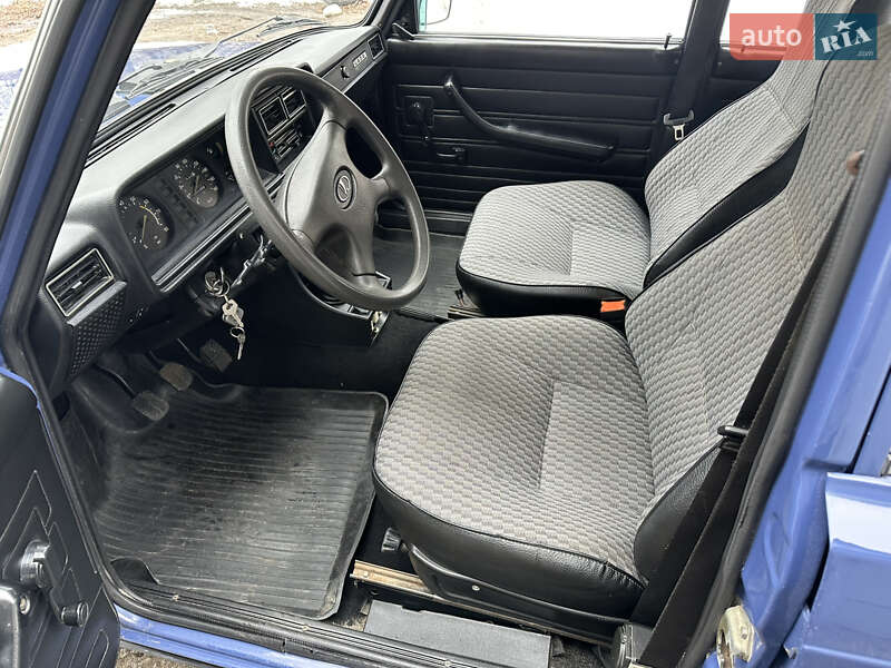 Седан ВАЗ / Lada 2107 2005 в Киеве