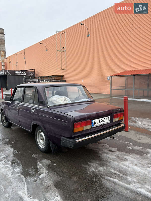 Седан ВАЗ / Lada 2107 2003 в Киеве