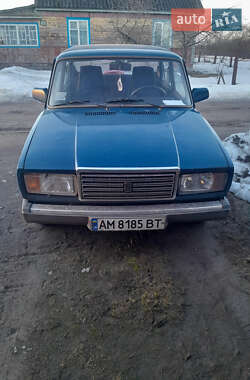 Седан ВАЗ 2107 2004 в Коростене