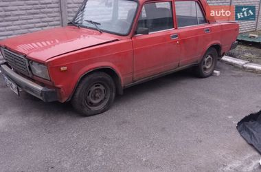 Седан ВАЗ 2107 1995 в Днепре