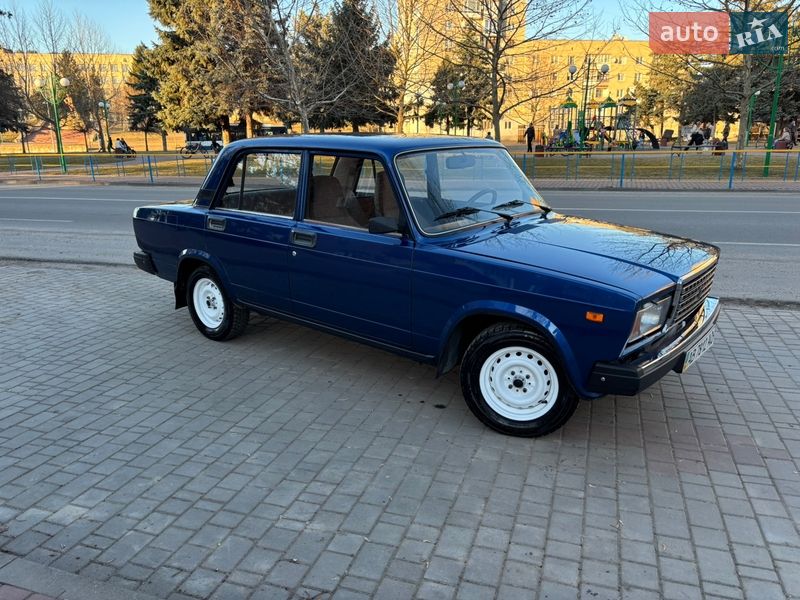 Седан ВАЗ / Lada 2107 2007 в Могилев-Подольске