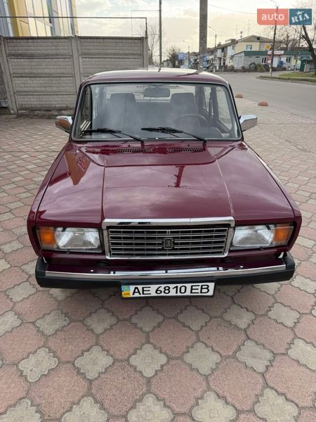 Седан ВАЗ / Lada 2107 2005 в Апостолово