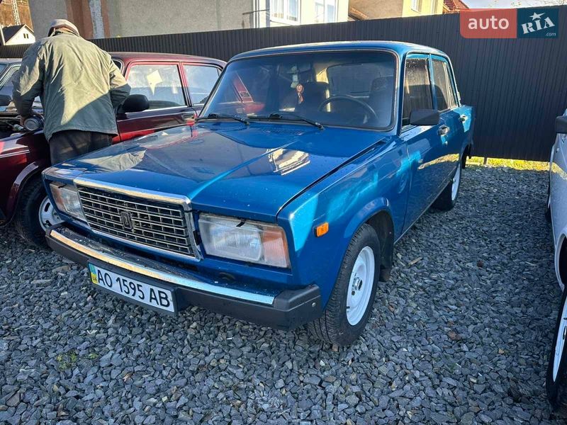 Седан ВАЗ / Lada 2107 2005 в Межгорье