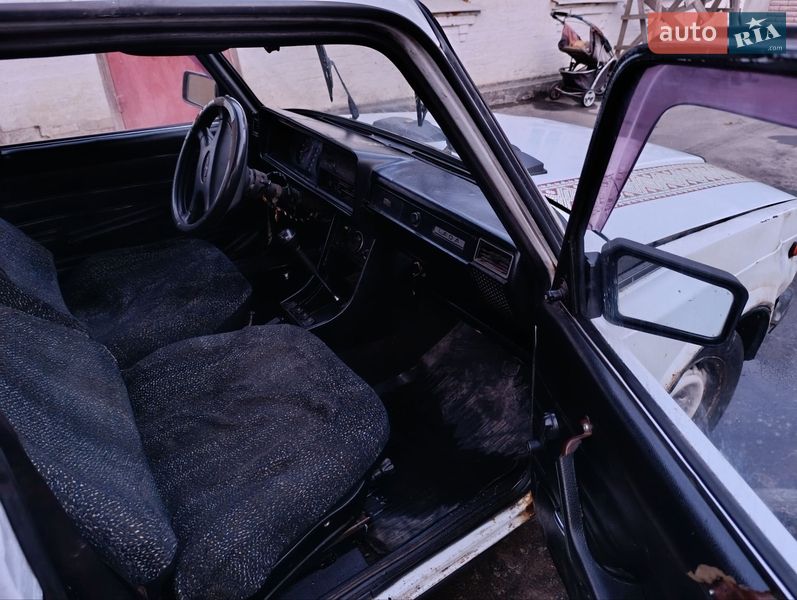 Седан ВАЗ / Lada 2107 1999 в Мироновке