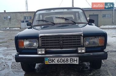 Седан ВАЗ 2107 2002 в Рівному