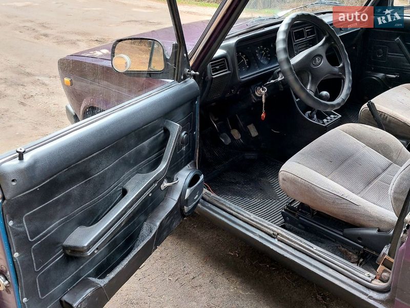 Седан ВАЗ / Lada 2107 2001 в Тростянце