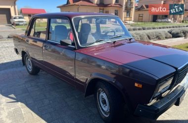 Седан ВАЗ 2107 2008 в Горішніх Плавнях