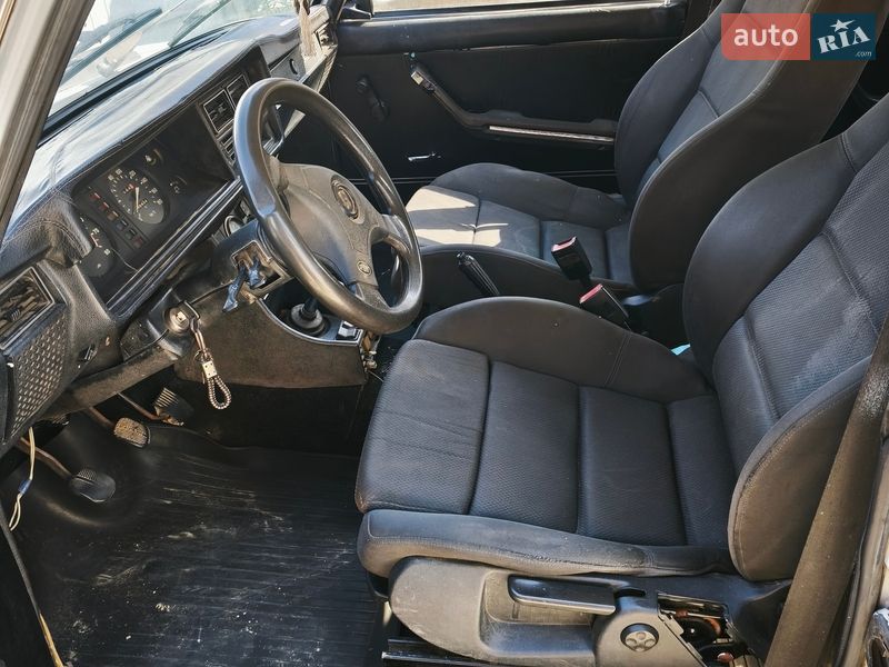 Седан ВАЗ / Lada 2107 1987 в Рені