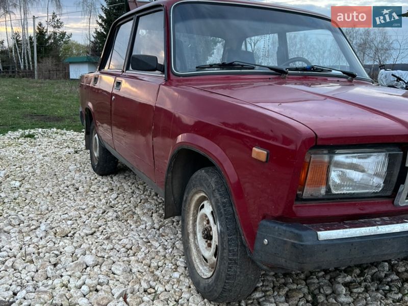 Седан ВАЗ / Lada 2107 1989 в Львові