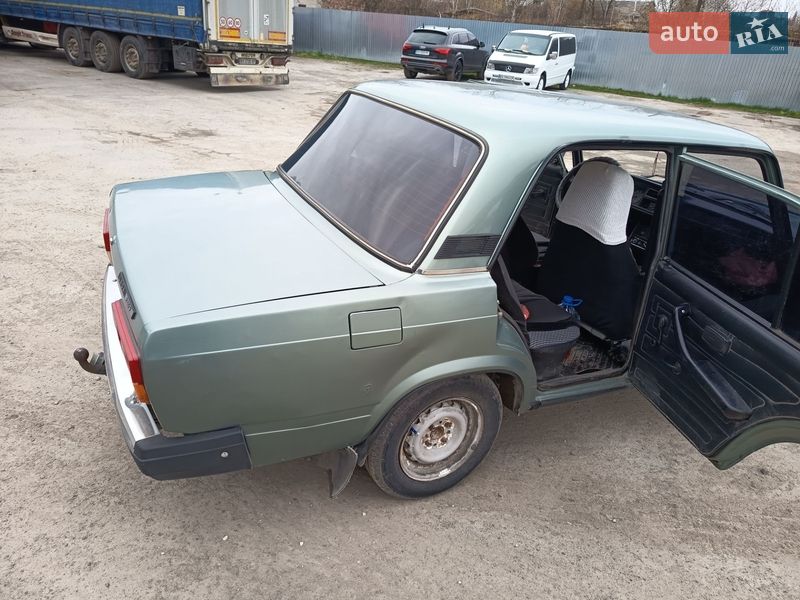 Седан ВАЗ / Lada 2107 2007 в Городке фото 12 Седан ВАЗ / Lada 2107 2007 в Городке