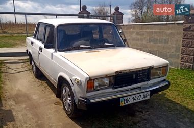 Седан ВАЗ 2107 1985 в Сосновому