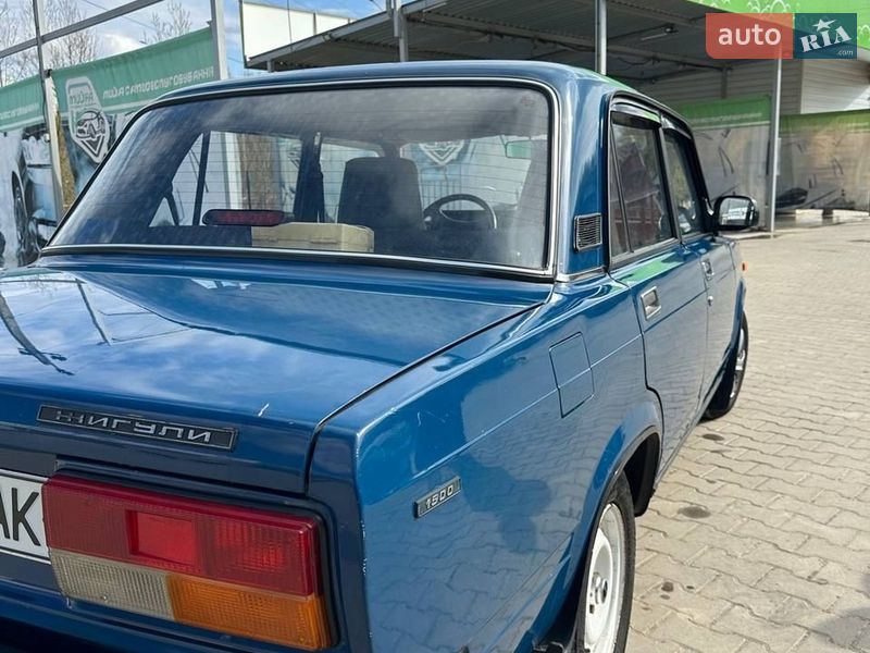 Седан ВАЗ / Lada 2107 2004 в Томашполі