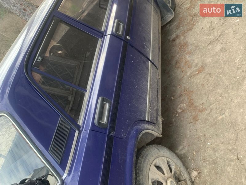 Седан ВАЗ / Lada 2107 1992 в Тлумаче фото 7 Седан ВАЗ / Lada 2107 1992 в Тлумаче
