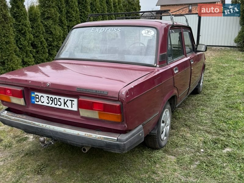 Седан ВАЗ / Lada 2107 2005 в Шептицькому