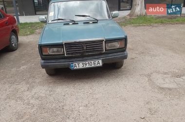 Седан ВАЗ / Lada 2107 2004 в Ивано-Франковске