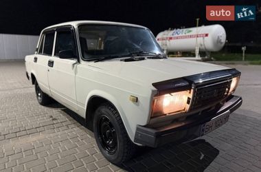 Седан ВАЗ 2107 1986 в Одессе