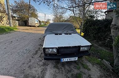 Седан ВАЗ / Lada 2107 1984 в Измаиле