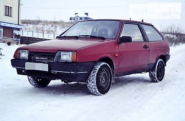 Хэтчбек ВАЗ / Lada 2108 1993 в Ровно