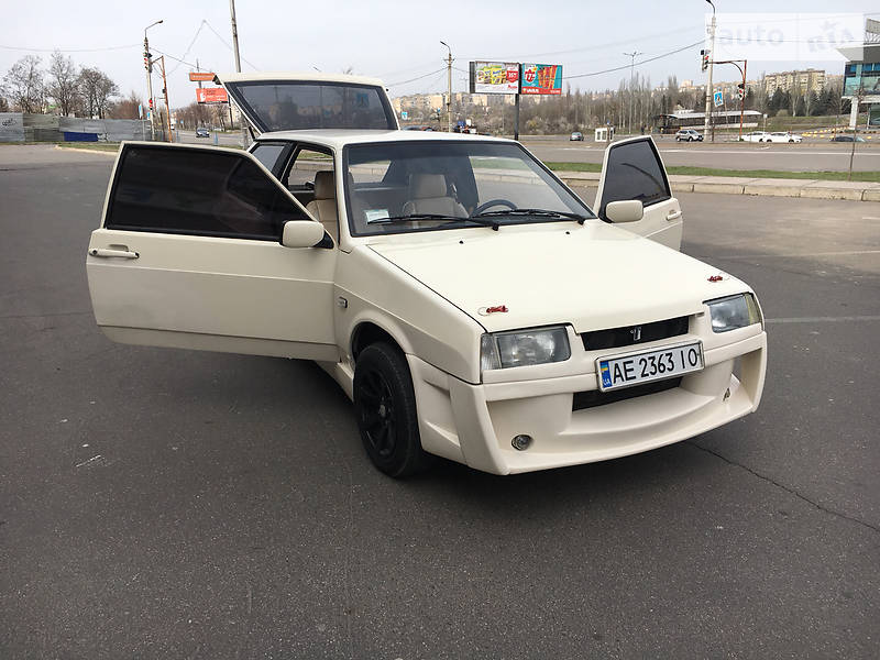 Хэтчбек ВАЗ / Lada 2108 1988 в Кривом Роге