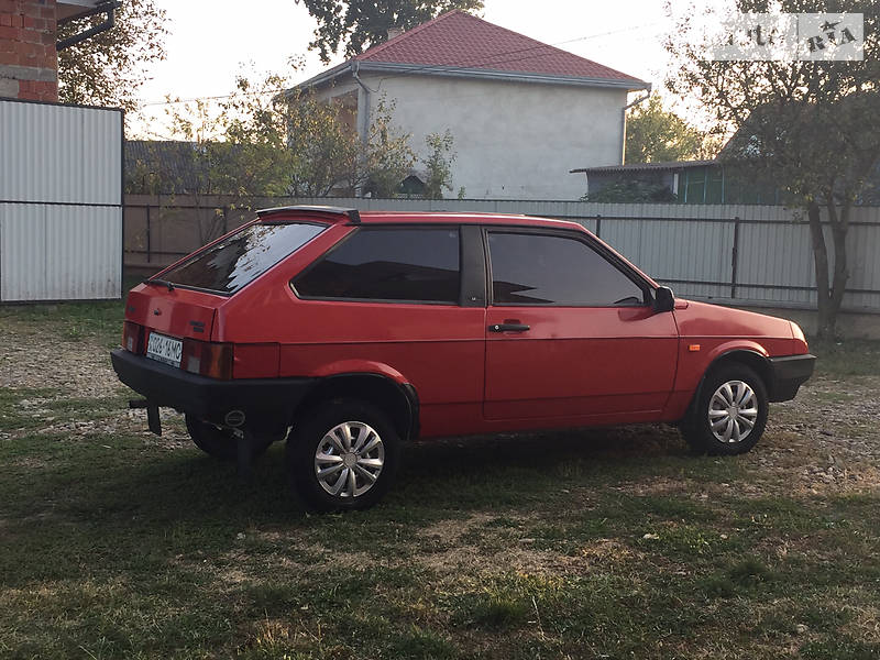 Хэтчбек ВАЗ / Lada 2108 1991 в Черновцах