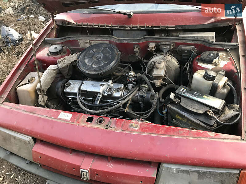 Хэтчбек ВАЗ / Lada 2108 1990 в Первомайске