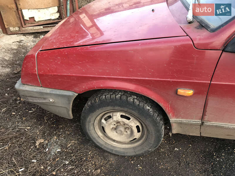 Хэтчбек ВАЗ / Lada 2108 1990 в Первомайске