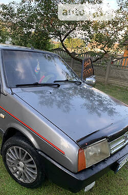 Хэтчбек ВАЗ / Lada 2108 1993 в Ивано-Франковске