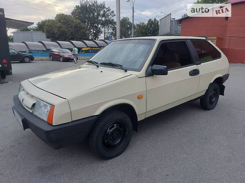 Хэтчбек ВАЗ / Lada 2108 1987 в Чернигове