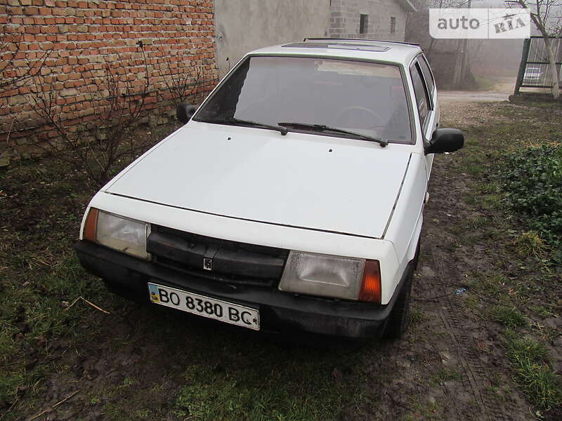 Хэтчбек ВАЗ / Lada 2108 1993 в Збараже